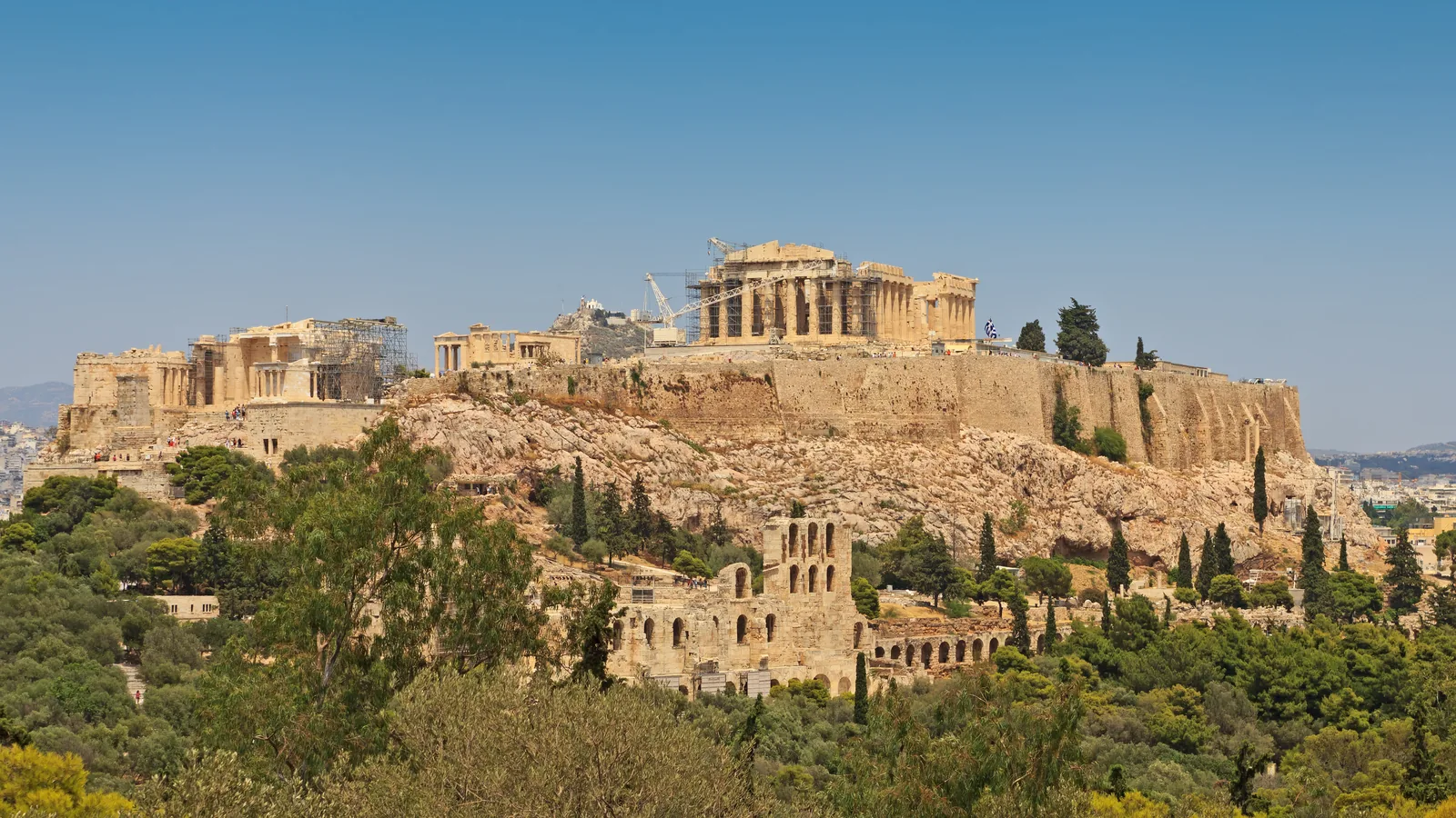 Vue de l'Acropole d'Athènes au soleil, depuis la colline Philopappos