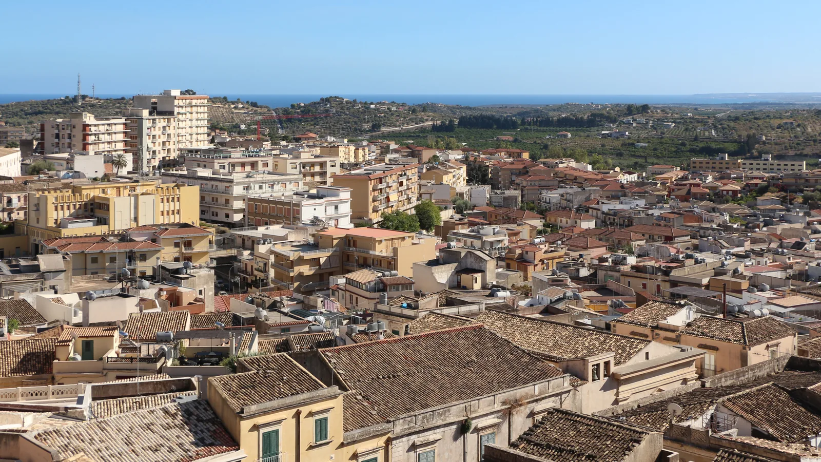 Vue panoramique sur les toits et les édifices baroques de Noto en Sicile