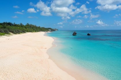 1 an aux Bermudes
