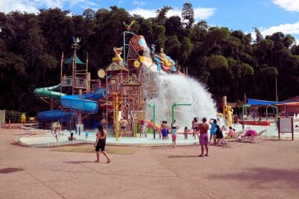Découvrez les meilleurs Center Parcs en Belgique et profitez d'un séjour en pleine nature, au cœur des Ardennes. Des cottages confortables, des activités pour toute la famille et une ambiance chaleureuse vous attendent pour des vacances inoubliables.