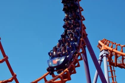 Le parc d'attractions Walibi Sud-Ouest à Agen vous offre une multitude de manèges sensationnels, de spectacles époustouflants et d'activités amusantes pour toute la famille. Découvrez les informations pratiques essentielles pour profiter pleinement de votre journée dans ce parc incontournable de la région.
