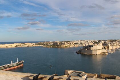 Vue sur le Grand Harbour depuis Upper Barrakka Gardens à La Valette